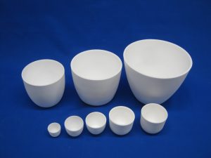 Alumina cast product (crucible type B)