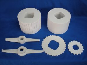 Zirconia Crushing roller (upper)・Stirring blade (lower left)・Crushing blade (lower right)