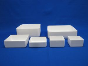 Alumina cast product (sagger type SR-1)